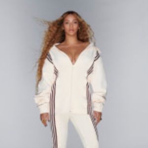 Adidas x Ivy park track jacket SOLD OUT EVERYWHERE